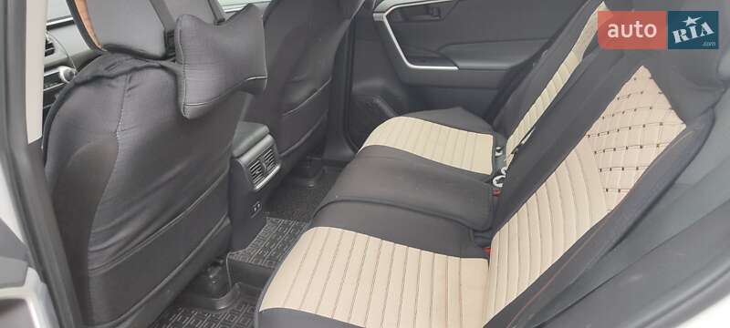 Позашляховик / Кросовер Toyota RAV4 2019 в Борисполі