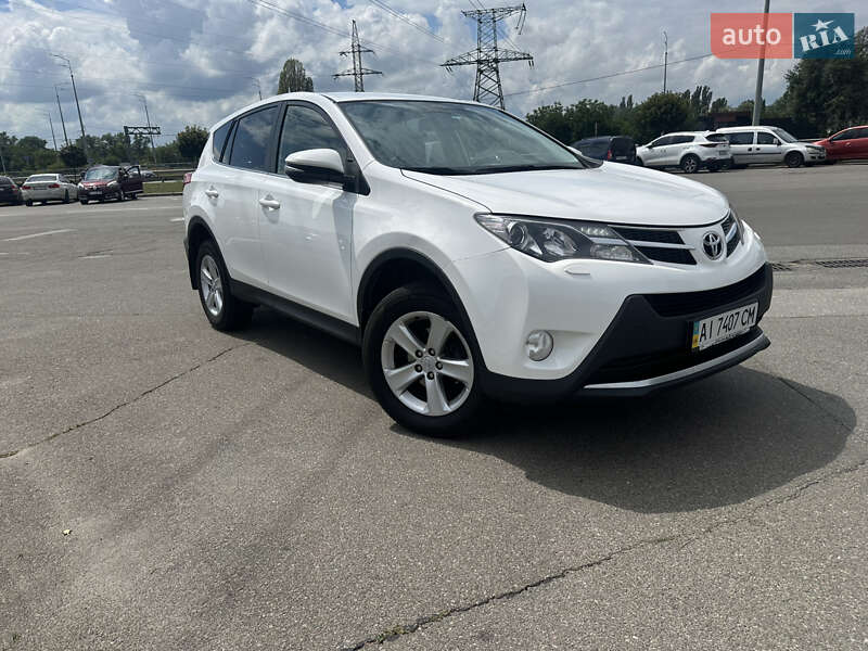 Внедорожник / Кроссовер Toyota RAV4 2014 в Чернигове