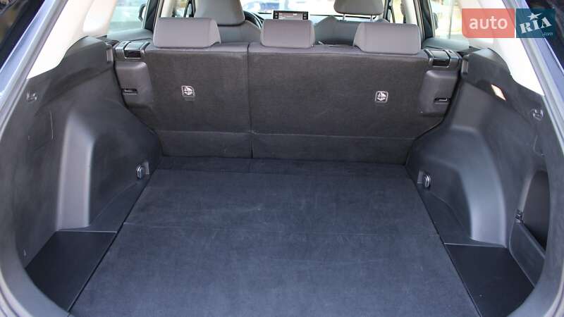 Внедорожник / Кроссовер Toyota RAV4 2020 в Черкассах