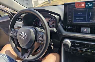 Позашляховик / Кросовер Toyota RAV4 2019 в Миколаєві