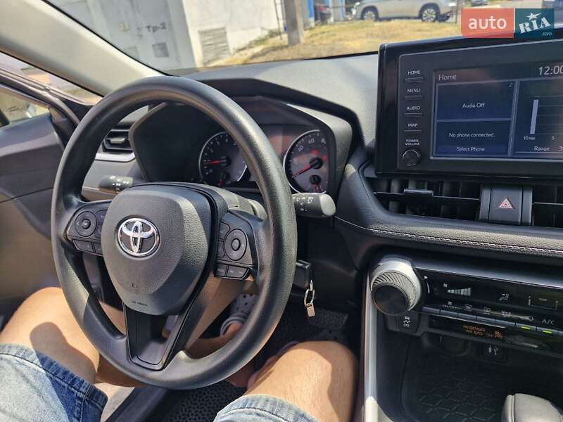 Позашляховик / Кросовер Toyota RAV4 2019 в Миколаєві