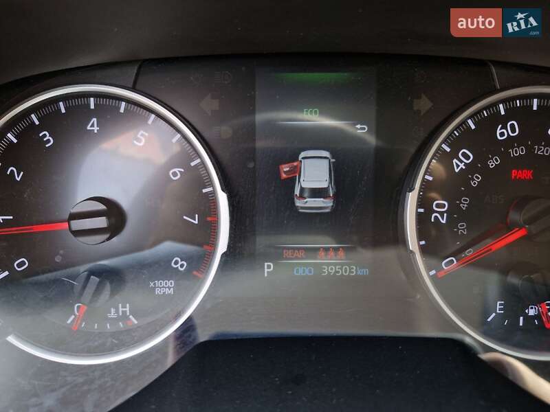 Позашляховик / Кросовер Toyota RAV4 2019 в Миколаєві