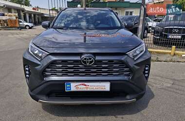 Позашляховик / Кросовер Toyota RAV4 2019 в Миколаєві
