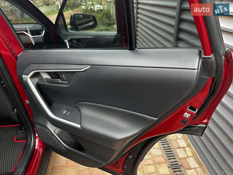 Внедорожник / Кроссовер Toyota RAV4 2019 в Кривом Роге фото 13 Внедорожник / Кроссовер Toyota RAV4 2019 в Кривом Роге