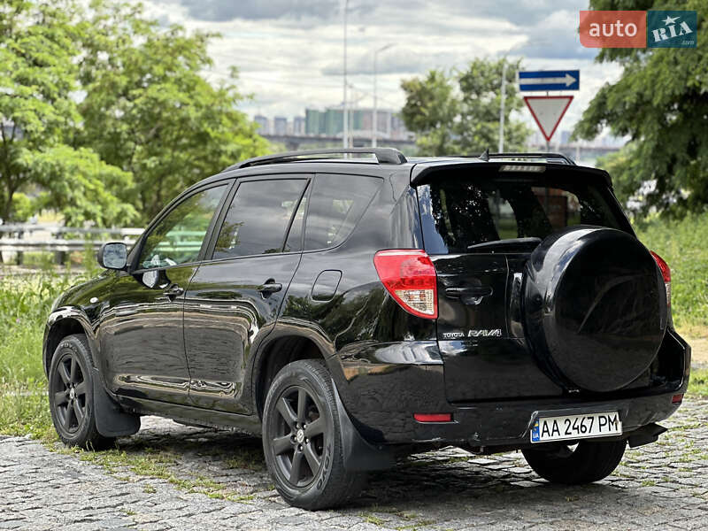 Позашляховик / Кросовер Toyota RAV4 2006 в Києві