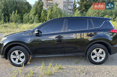 Внедорожник / Кроссовер Toyota RAV4 2014 в 