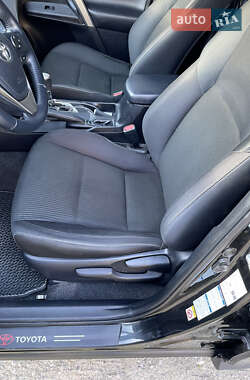 Внедорожник / Кроссовер Toyota RAV4 2014 в 