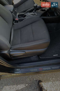 Внедорожник / Кроссовер Toyota RAV4 2014 в 