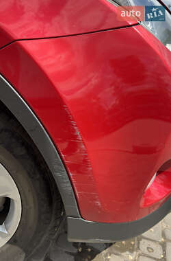 Внедорожник / Кроссовер Toyota RAV4 2013 в 