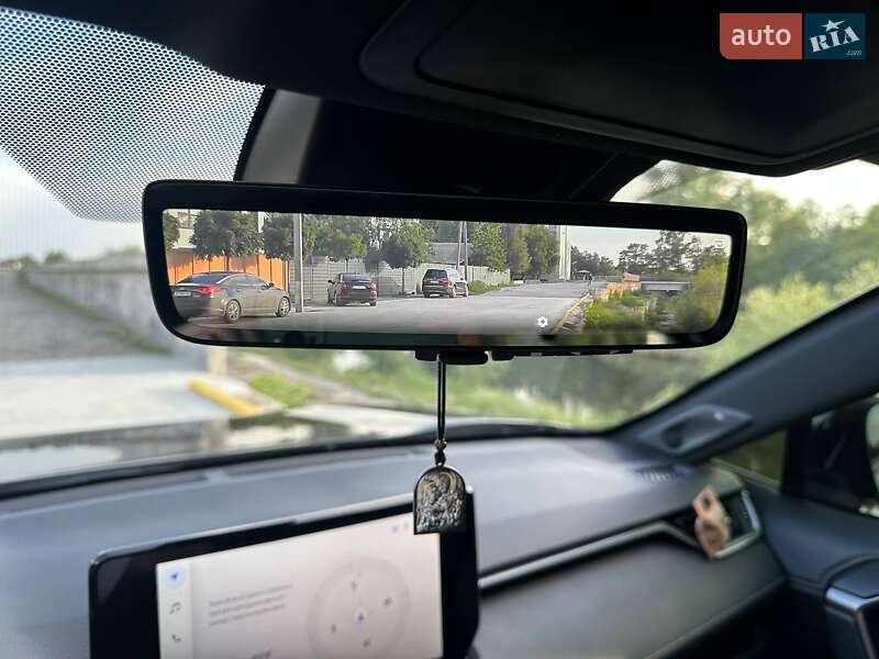 Внедорожник / Кроссовер Toyota RAV4 2023 в Павлограде