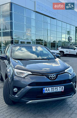 Внедорожник / Кроссовер Toyota RAV4 2015 в Киеве