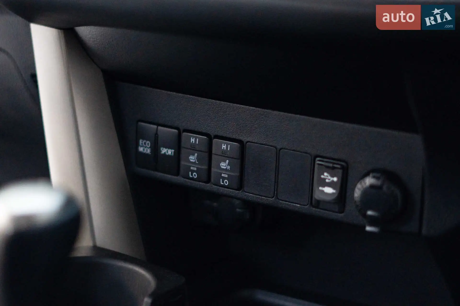 2015 Toyota RAV 4 - мініатюра 18