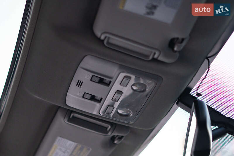 Внедорожник / Кроссовер Toyota RAV4 2015 в Киеве