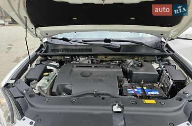 Внедорожник / Кроссовер Toyota RAV4 2011 в 