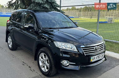 Внедорожник / Кроссовер Toyota RAV4 2011 в 
