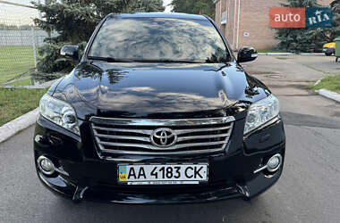 Внедорожник / Кроссовер Toyota RAV4 2011 в 
