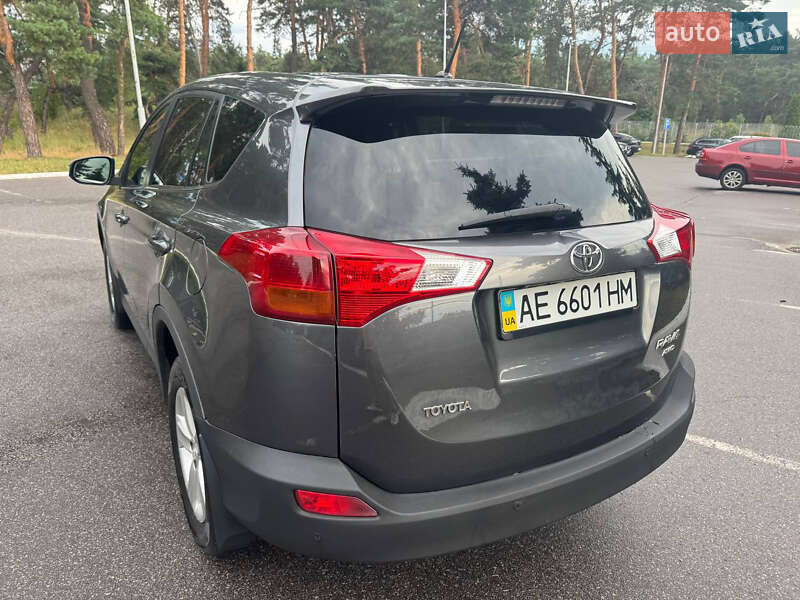 Внедорожник / Кроссовер Toyota RAV4 2014 в Киеве