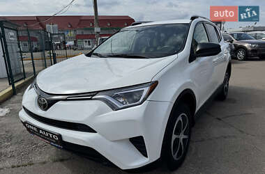 Позашляховик / Кросовер Toyota RAV4 2017 в Києві
