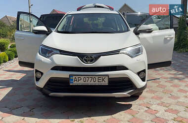 Позашляховик / Кросовер Toyota RAV4 2018 в Запоріжжі