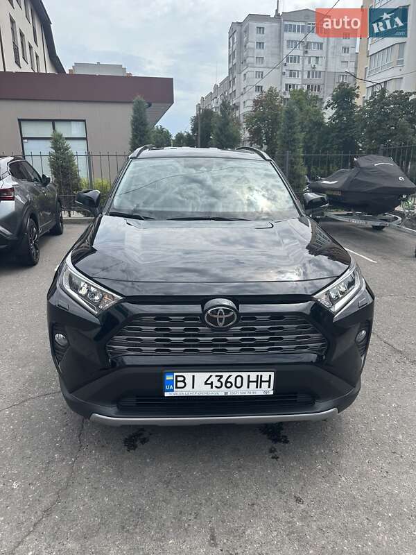 Toyota RAV4 2021