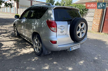 Внедорожник / Кроссовер Toyota RAV4 2007 в Николаеве