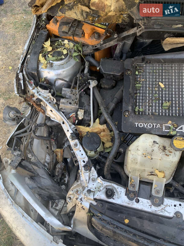 Внедорожник / Кроссовер Toyota RAV4 2006 в Веселинове