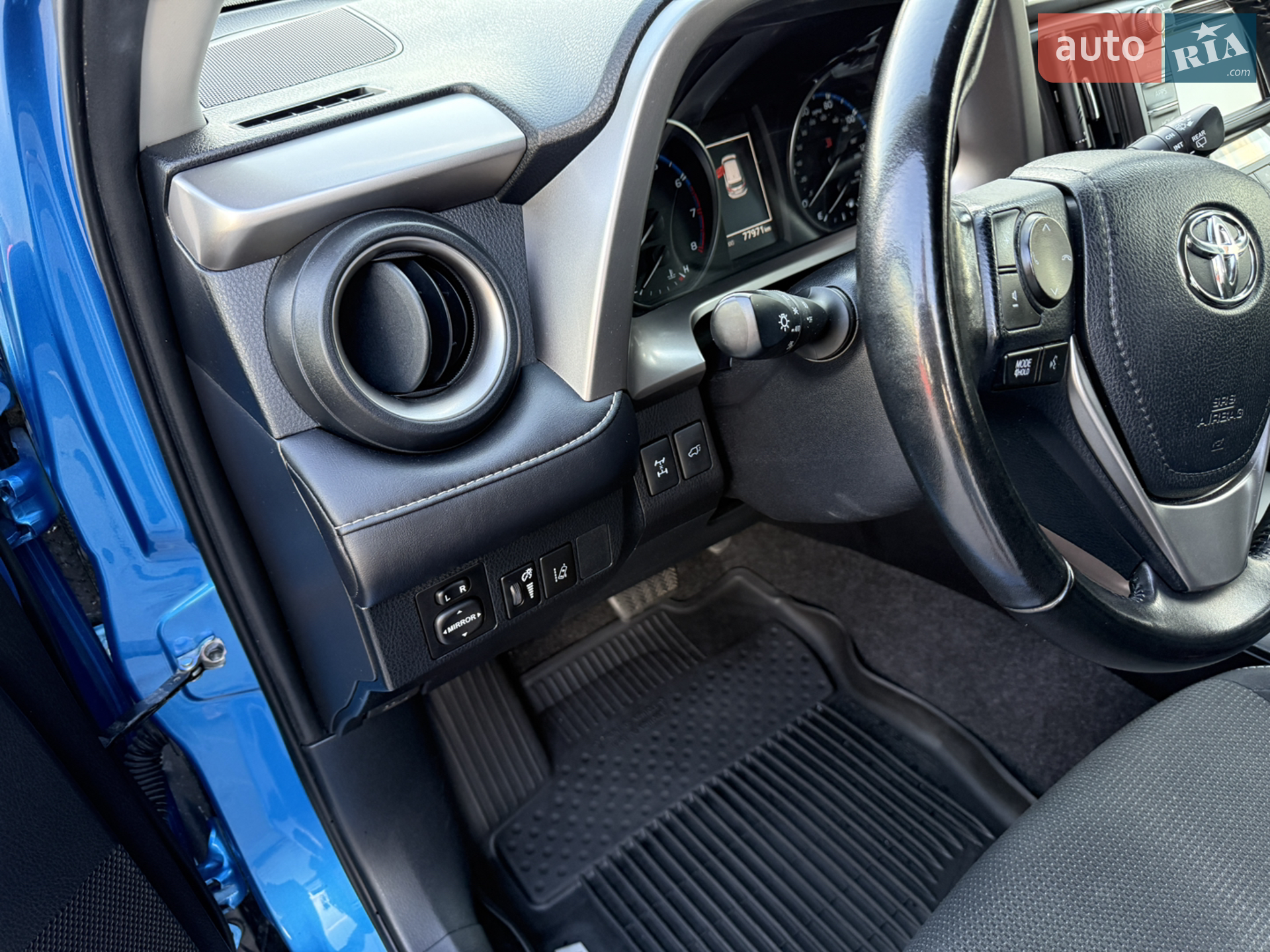2017 Toyota RAV 4 - мініатюра 18