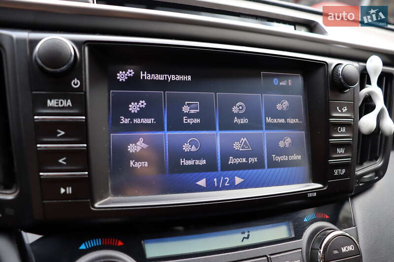 Позашляховик / Кросовер Toyota RAV4 2018 в Львові