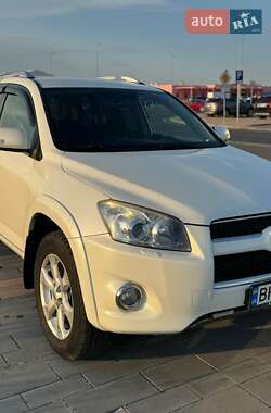 Позашляховик / Кросовер Toyota RAV4 2010 в Одесі