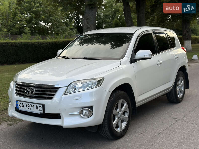 Toyota RAV4 2010