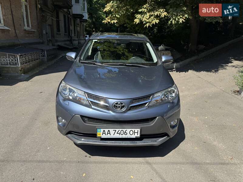 Toyota RAV4 2013