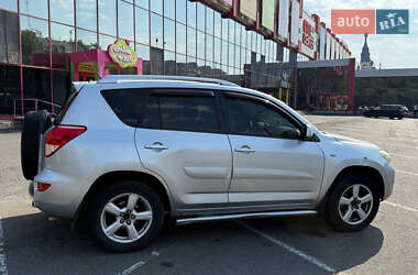 Внедорожник / Кроссовер Toyota RAV4 2007 в Николаеве