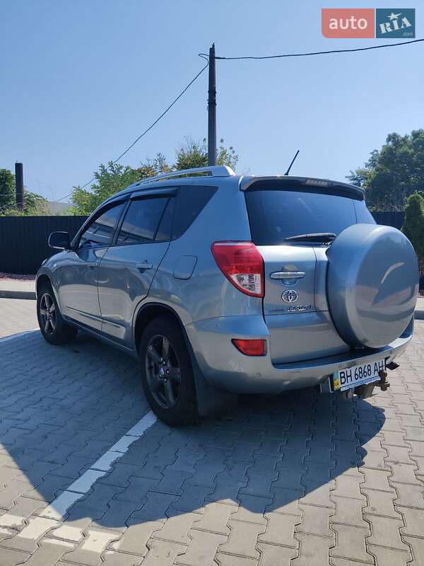 Позашляховик / Кросовер Toyota RAV4 2006 в Одесі