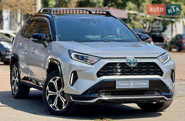 Внедорожник / Кроссовер Toyota RAV4 2021 в Киеве