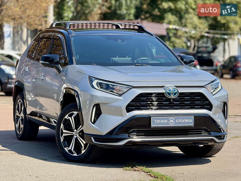 Toyota RAV4 2021