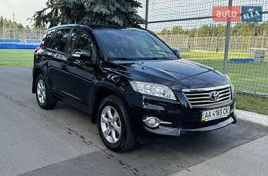 Внедорожник / Кроссовер Toyota RAV4 2011 в Киеве