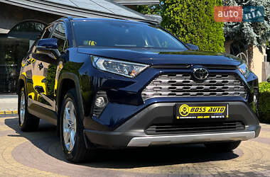 Внедорожник / Кроссовер Toyota RAV4 2019 в Львове