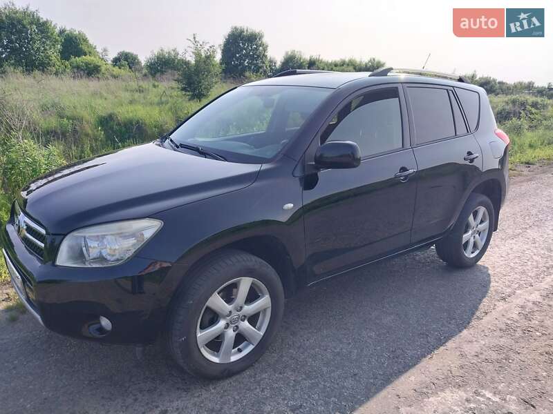 Внедорожник / Кроссовер Toyota RAV4 2008 в Ивано-Франковске