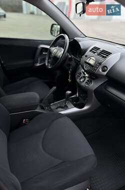 Внедорожник / Кроссовер Toyota RAV4 2007 в 
