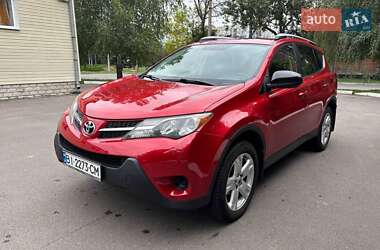 Внедорожник / Кроссовер Toyota RAV4 2015 в Полтаве