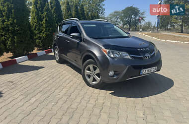 Внедорожник / Кроссовер Toyota RAV4 2015 в Николаеве