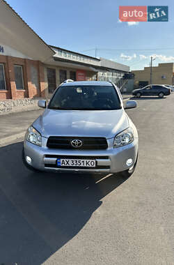 Внедорожник / Кроссовер Toyota RAV4 2006 в Богодухове