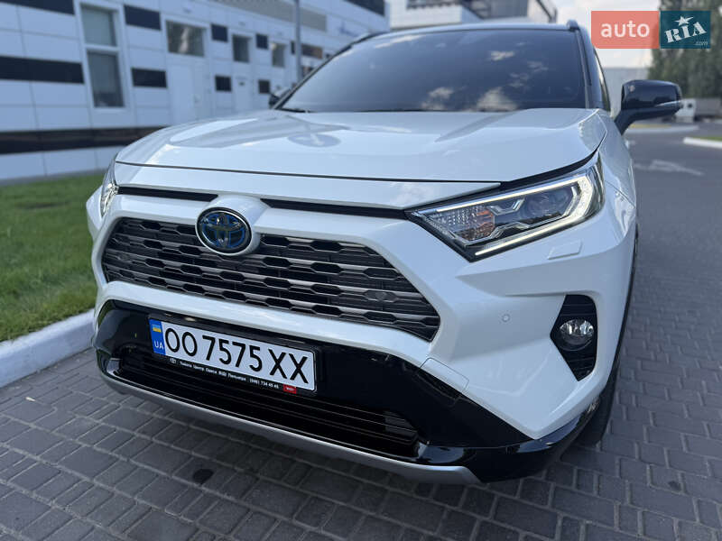 Позашляховик / Кросовер Toyota RAV4 2019 в Одесі