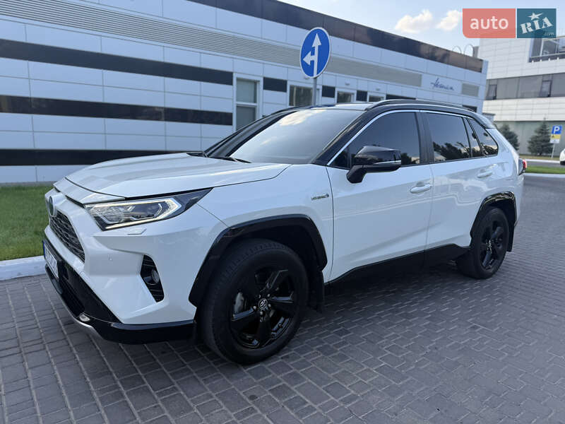 Позашляховик / Кросовер Toyota RAV4 2019 в Одесі