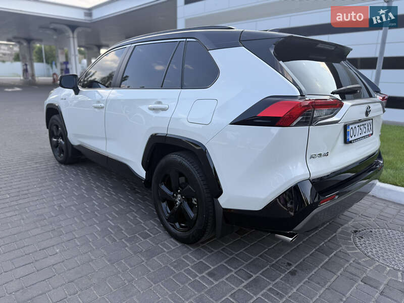 Позашляховик / Кросовер Toyota RAV4 2019 в Одесі