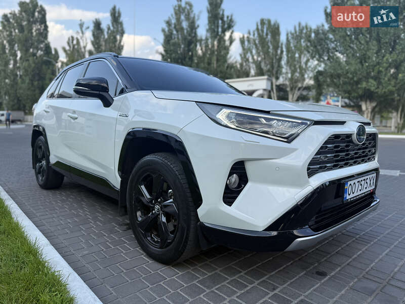 Позашляховик / Кросовер Toyota RAV4 2019 в Одесі