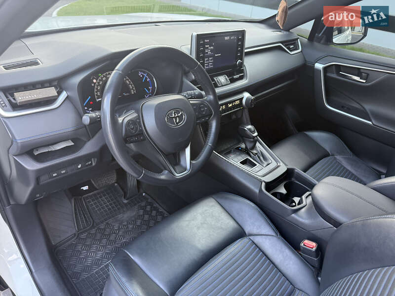 Позашляховик / Кросовер Toyota RAV4 2019 в Одесі