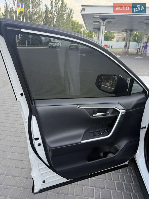 Позашляховик / Кросовер Toyota RAV4 2019 в Одесі
