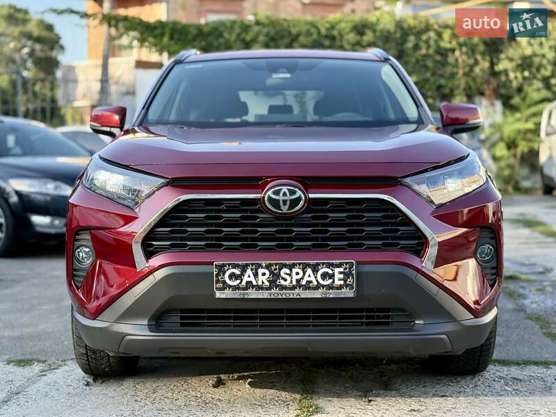 Позашляховик / Кросовер Toyota RAV4 2019 в Одесі