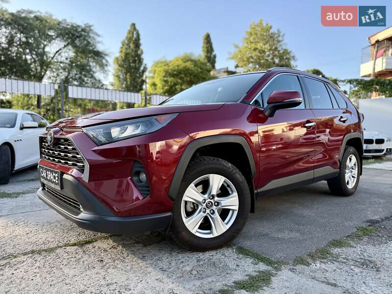 Позашляховик / Кросовер Toyota RAV4 2019 в Одесі